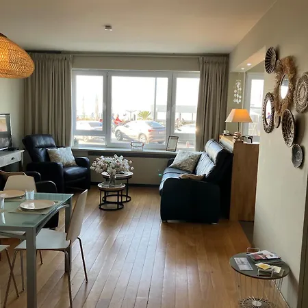 Luxe 3 Slaapkamer Op De Zeedijk! Apartment