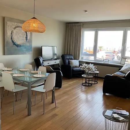Apartment Luxe 3 Slaapkamer Op De Zeedijk!